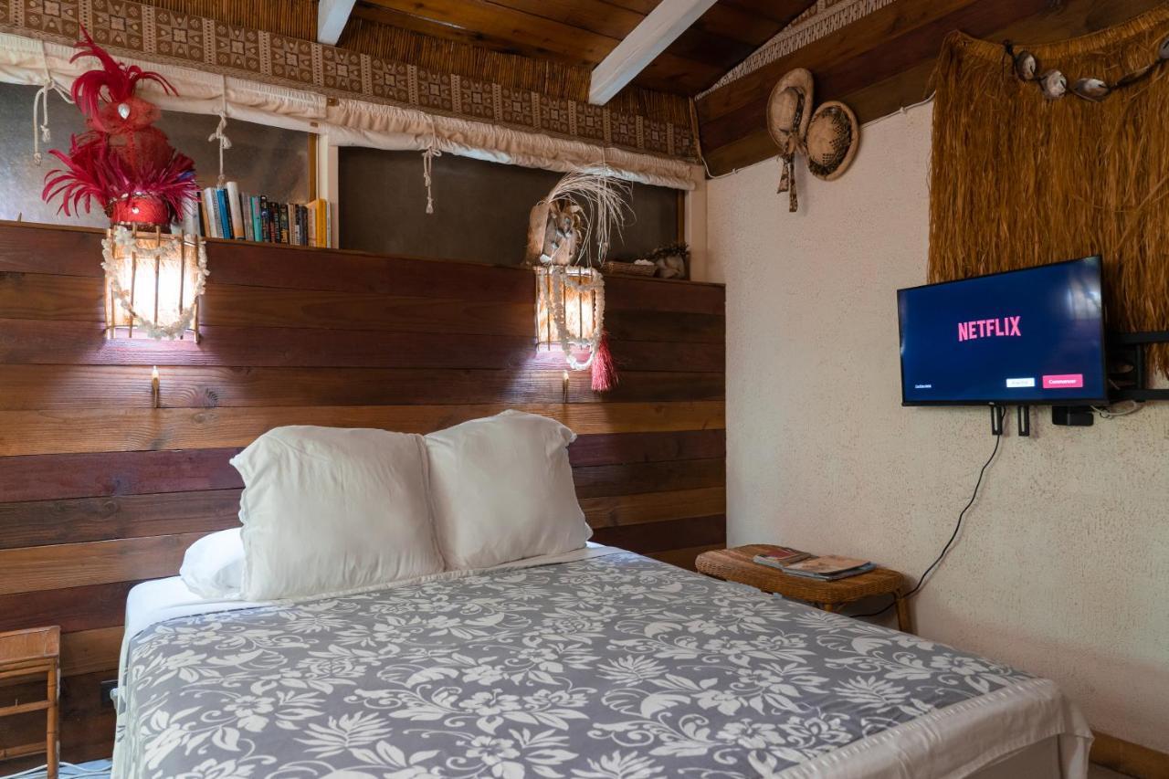 Le Charme Polynesien Proximite Plage Et Commerces プナアウィア エクステリア 写真